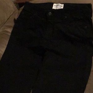 Levi Capris, Black Jean